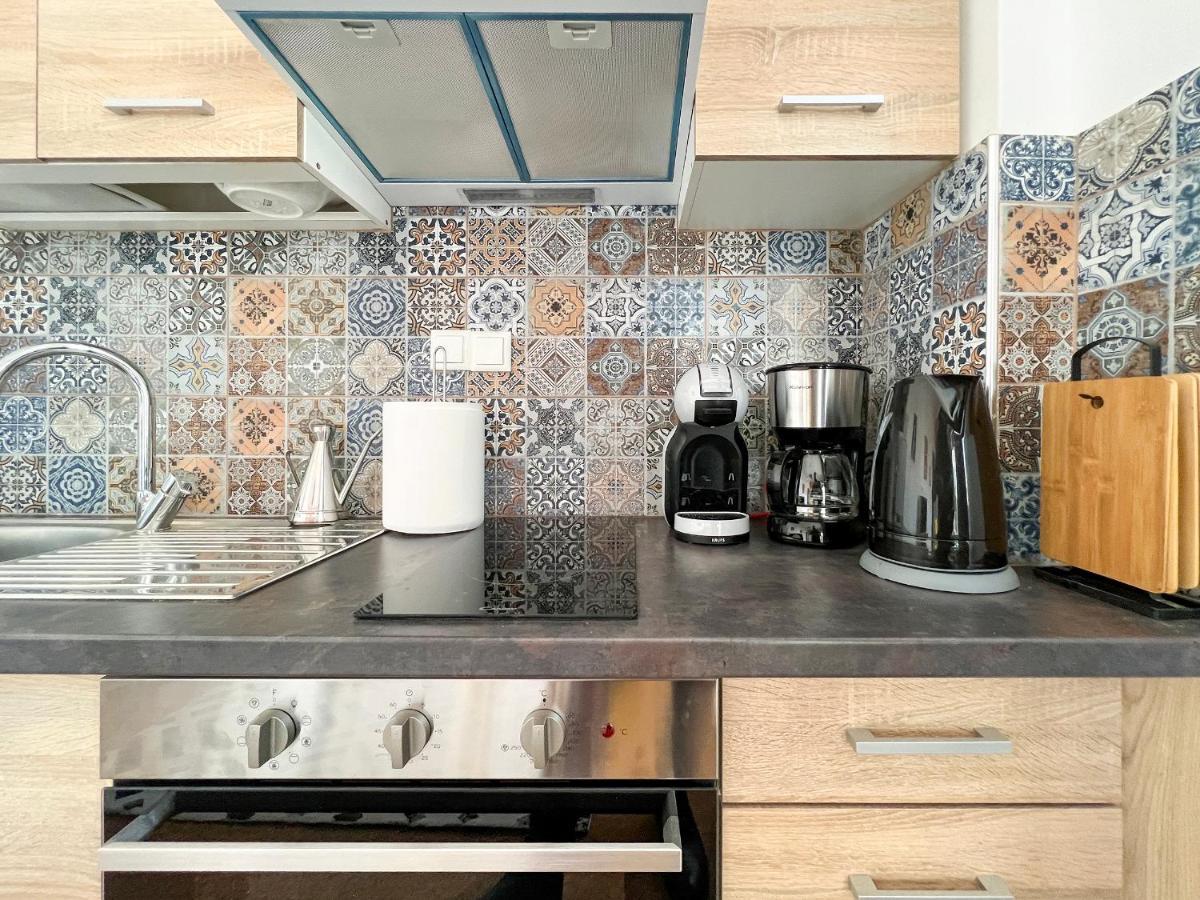 Soho Artsy 55Sqm Apt With Acropolis View Apartment Athena Bagian luar foto